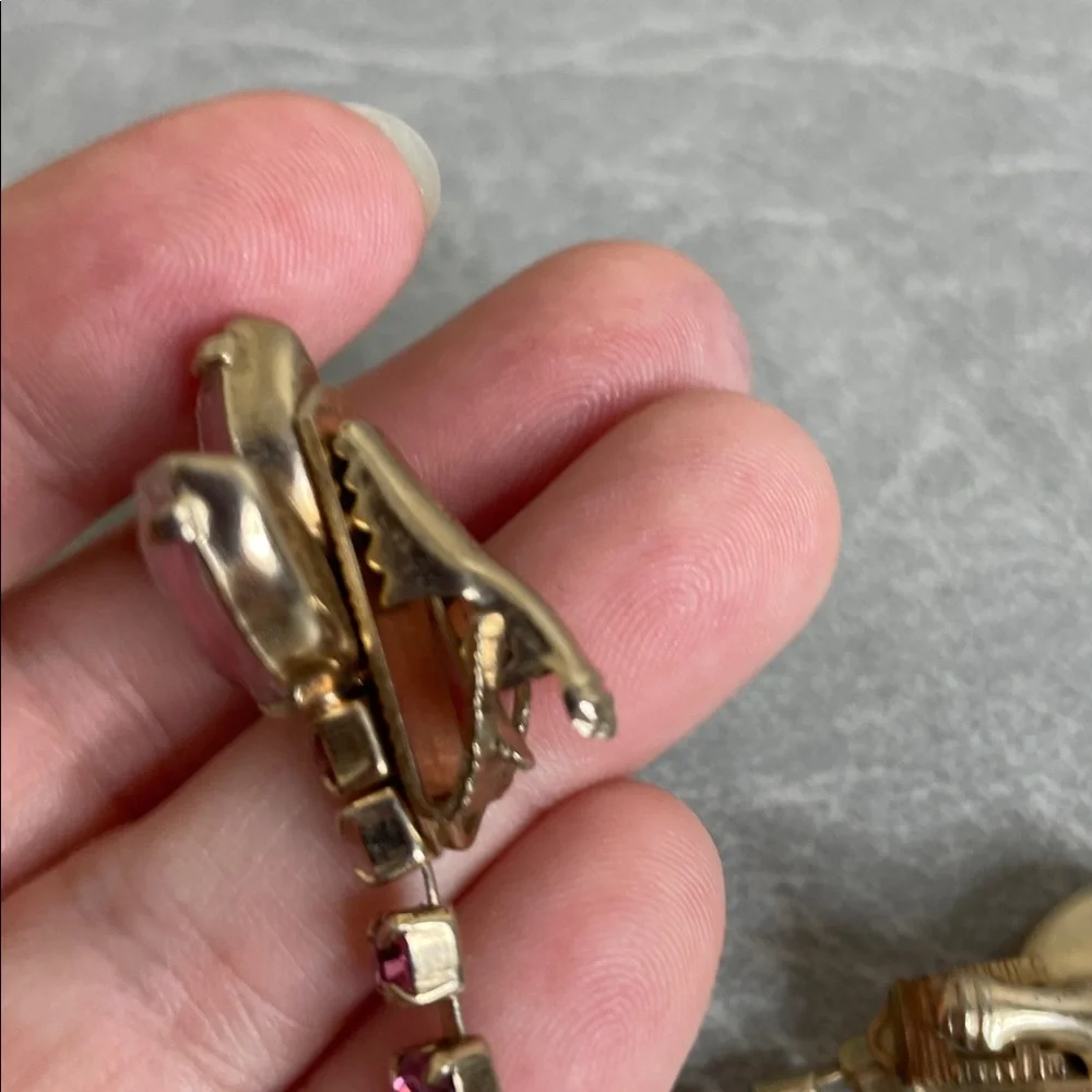 Vintage 50s Pink Crystal Cardigan Sweater Clip/Guard